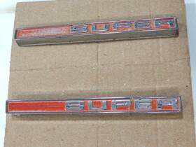 3994686 Gm Pair Of Original 1971-72 Chevy Pickup Inch Super Fender Emblems Nice Must See