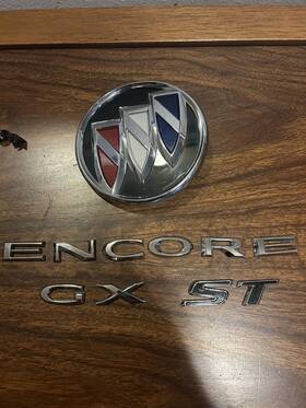 42573571 Gm Used Oem Rear Buick Emblem And Script 2017-2022 Encore Gx St