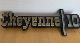 6273131 Gm Cheyenne 10 Fender Emblem 1973 1974 73 74 Chevy # Good Condition