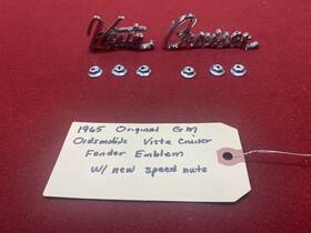 7741390 Gm 1965 Original Oldsmobile Vista Cruiser Fender Badge