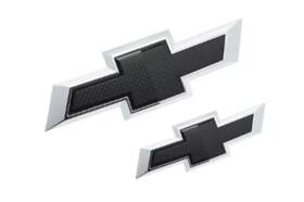 84832382 Gm Front Bowtie Emblem/black # Set 2021-2025 Tahoe/suburban