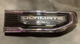 85158225 Gm Oem Gmc 2022-2024 Sierra 1500 Ultimate 6.2l Right Fender Vent Emblem