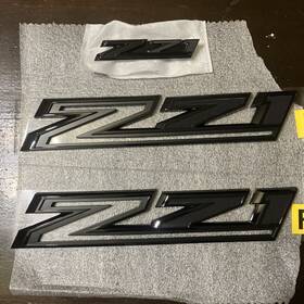 86533395 Gm Black Chevy Silverado Z71 Emblem Genuine Pkg