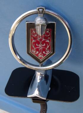 371187 Gm Chevrolet Oem Monte Carlo Hood Header Ornament Complete Nice 76-77
