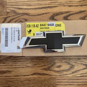 84479458 Gm Oem Chevrolet Rear Trunk Black Emblem For Chevy Malibu 2019 - 2020
