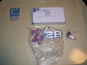 Em0093-r Gm Restorations Hugger Performance 1969 Camaro Z28 Rear Emblem Back Panel Badge Logo Nameplate Tail Pan Z/28 870133