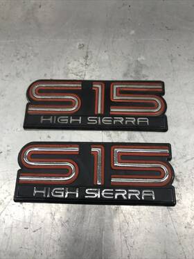 15592834 Gmc 1986 1987 1988 1989 Truck - S15 High Sierra Fender Emblems Oem 2 Badges
