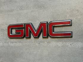 15602373 Gmc Red Tailgate Emblem Used Fair Badge Sierra #15602373 Gm Oem Classic 11 Inch Rare