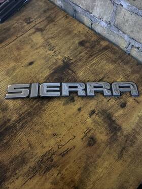 15755397 Gmc 2002 2004 2005 2006 Sierra Truck Rear Tailgate Emblem Badge Oem
