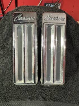 3903748 Gmc 1967 Pickup Panel Super Custom Front Fender Emblem Set Rare Oem