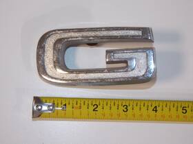 3981491 Gmc 1972 1973 1974 1975 1976 Van Truck Hood Emblem Letter G Script