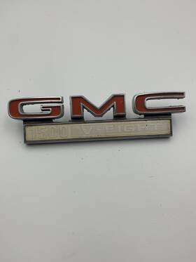 646067 Gmc 48603 1500 V-eight Truck Emblem #646067 1968-1972 With Pins