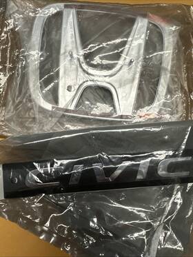 75700tbgaa00 Honda 2016-2020 Civic 75700tbga00 Rear Trunk Emblems