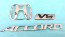 75701-s2a-a00 Honda Genuine Oem 97- 01 Accord Sedan Rear Emblem Trunk Badge H Logo Set