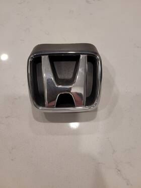 75710-s02-a01 Honda Genuine Emblem Assembly
