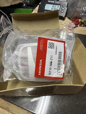 75710-s6m-z11 Honda Genuine Red H Emblem Front Type-r Integra 3d