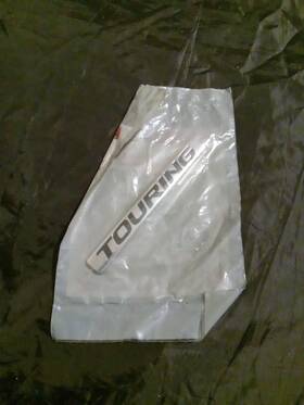 75716-3a0-a00 Honda Genuine Hatch Emblem