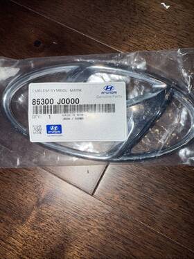 86300-j0000 Hyundai 86300j0000 New Oem Genuine Front Grille Emblem 2018-2022 Accent