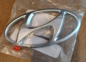 86300s2000 Hyundai For Santa Fe 2019-2020 Tail Gate Emblem Inch H Oem