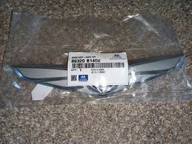 86320-b1400 Hyundai Genuine Mark Assembly Hood Top Emblem