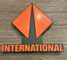1652253c1 International 1990-1999 Hood Emblem Fits 4200 4700 4900 8100 # Oem