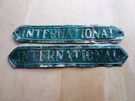 2752733-ri International Harvester Vintage Ih Inch Fender Emblem Badge