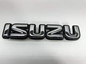 897020969 Isuzu Trooper Rodeo Front Grill Emblem Badge Logo Used