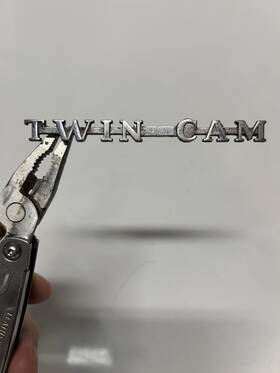 Ahh-5729 J Fray Ltd Mga Twin Cam Emblem