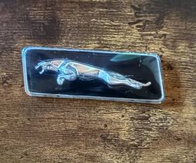Bd35866 Jaguar 1968-1978 Xj6 Xj12 Oem Chrome Lh Left Fender Emblem