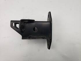 Gx73-8a291-cd Jaguar Xe 2.0l 2017 Front Right Lower Radiator Mount Bracket C95