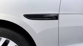 T4a46497 Jaguar Genuine Side Power Vent - Gloss Black Left