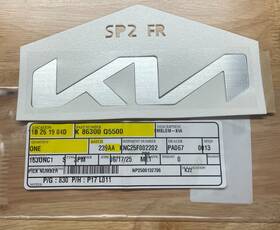 86300q5500 Kia Emblem Oem