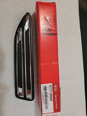 87771-d5500 Kia 87771d5500 Optima Left Fender Garnish Moulding New Oem