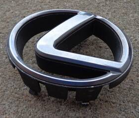 2424 Lexus Grill Grille Emblem Badge Decal Logo Gs300 Gs400 Oem Genuine Original
