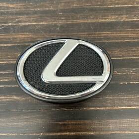 75312-53020 Lexus 2001-2005 Is300 Front Grill Emblem Badge Oem