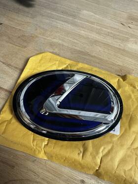 90975-02126 Lexus Genuine Emblem