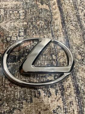 75311-0e020 Lexus Oem Factory Rear Gx460 Tailgate Emblem 2010-2019