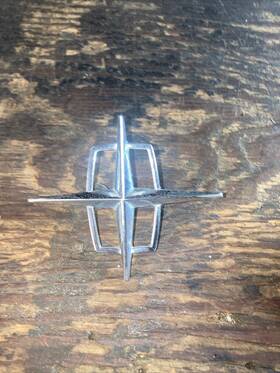 Dovb-8b402 Lincoln Continental 1970 Grill Emblem Header 70 Fomoco Except Mark