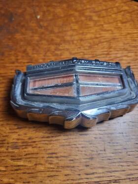 D14b-16850-ab Lincoln Oem Hood Ornament Emblem 1970s Mercury Division One Pin Intact Marquis