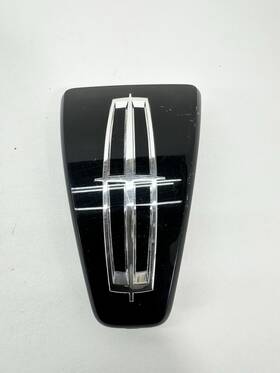 D2184b Lincoln 2003-2006 Navigator Black Chrome Star Grill Emblem Oem