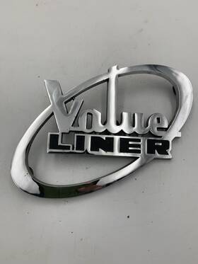 27ru2110bp20 Mack 4mr29351 Truck Value Liner Metal Oval Chrome Emblem