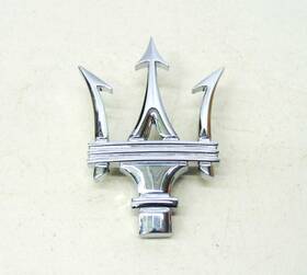 89095900 Maserati Granturismo And Quattroporte Chrome Front Grille Emblem Badge - Genuine