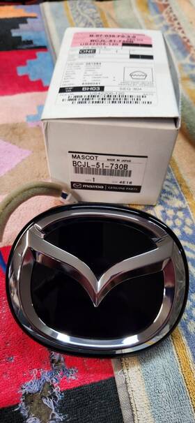 Bcjl-51-730b Mazda 2019-2021 Mazda3 Emblem Used Oem Bcjl51730