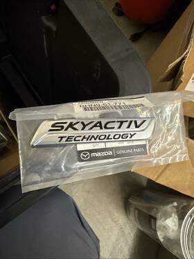 Bhn9-51-771 Mazda Bhn1-51-771 Genuine - Skyactiv Badge Emblem