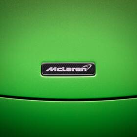 1211a9384cp Mclaren Oem 12c 650s 675lt Carbon Fiber Front Badge Emblem Pre Order