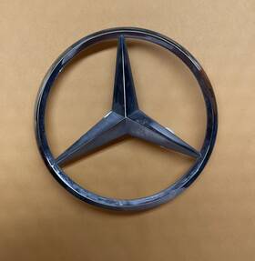 2048170416 Mercedes-benz 2010-2012 Glk350 Glk W204 Rear Trunk Star Emblem Oem