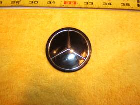 Mercedes-benz W201 1984-1985 190e Oem 84-85 D Steering Wheel Center 2 1/4 Inch Black 1 Star Only