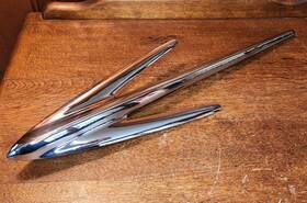 19a-18389 Mercury Original 1941 Hood Ornament Rare