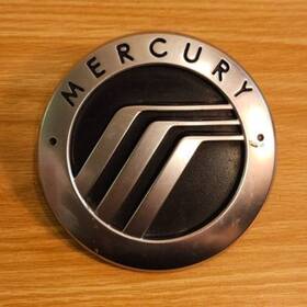 65890-2z300 Mercury 00-02 Villager Front Grill Emblem - P/n With Pins