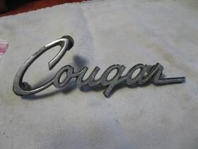 C9wb-65291862-a Mercury Cougar #c9wb-65291862-a 3 Pin Emblem All Pins Great Condition
